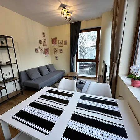 Pine Tree - Charming *