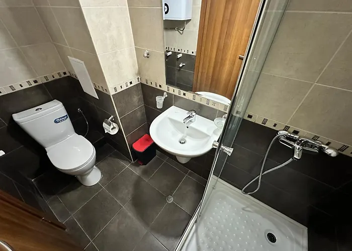 Apartment Pine Tree - Charming *