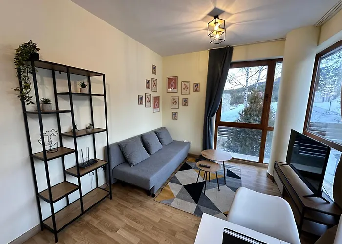 Apartment Pine Tree - Charming *